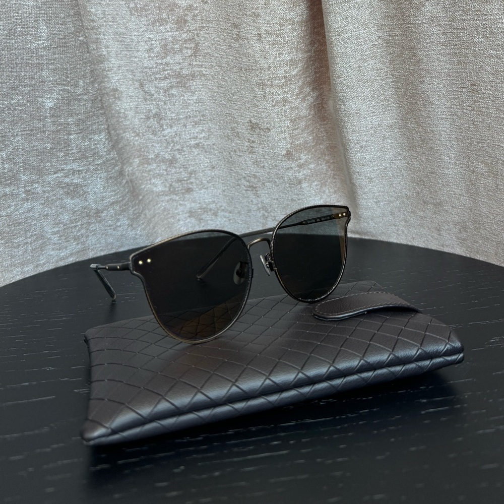 Bottega Veneta Sunglasses w Orange Lens Tint